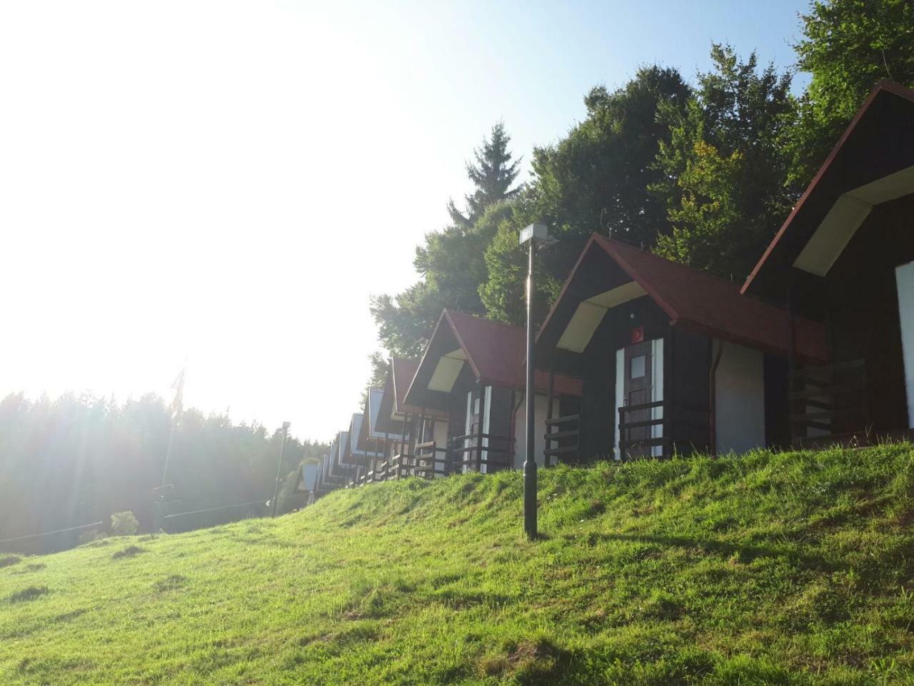 Olivin Kytlice Hiker Huts Hotel Exterior photo